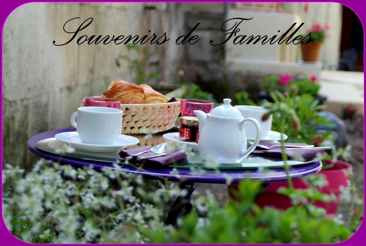 Hotel Souvenirs De Familles 생트 외부 사진